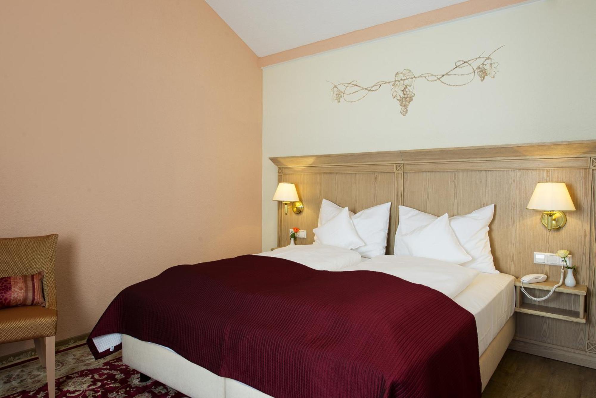 Hotel Rebstock Baden-Baden Zimmer foto